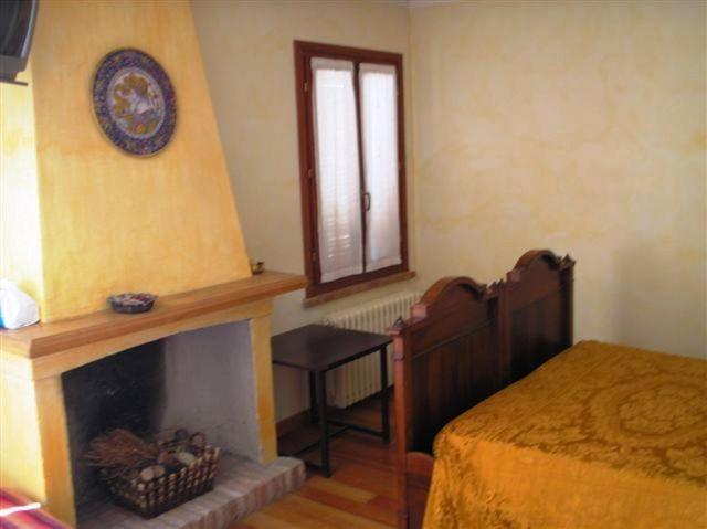 Agriturismo Corte Ponte Dei Tedeschi Ostiglia Room photo